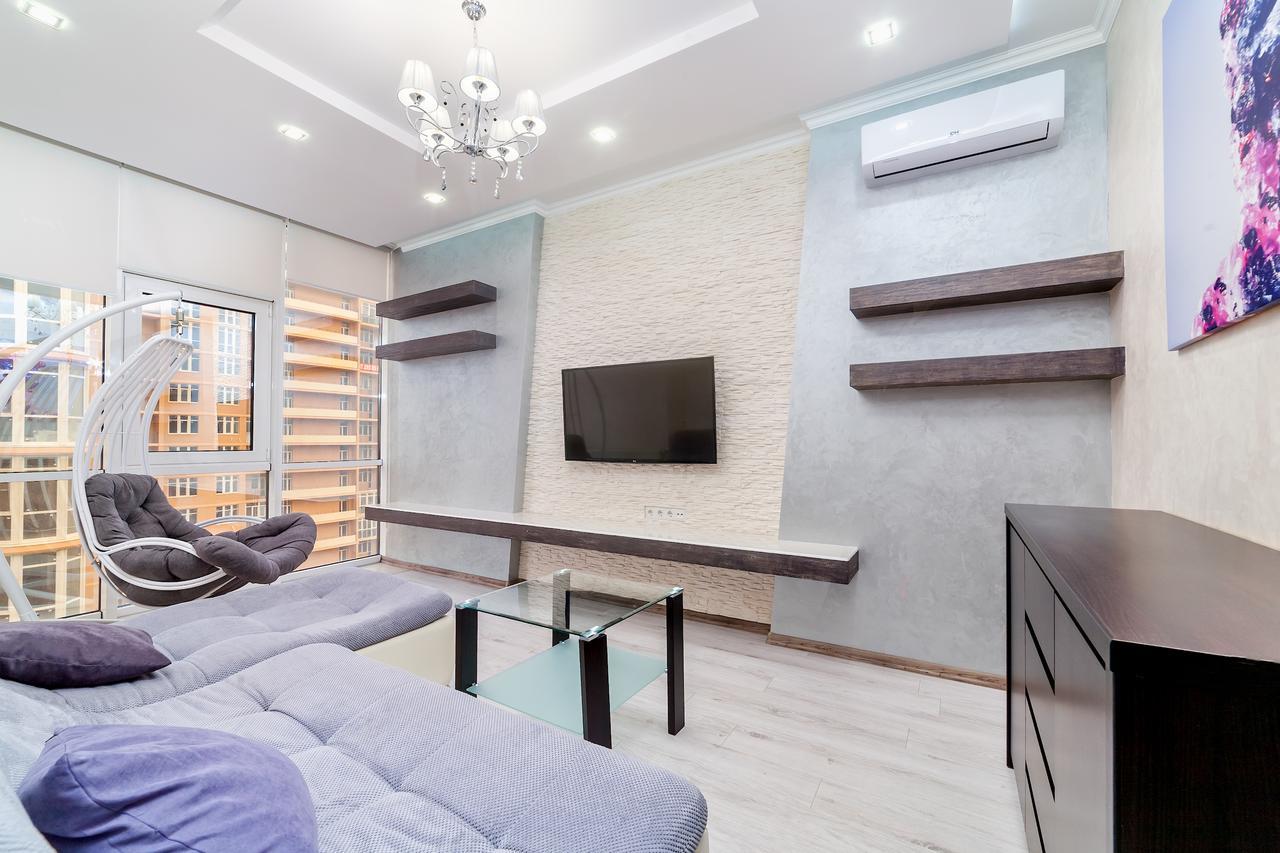 Apartment On Haharinske Plateau 5B Odessa Dış mekan fotoğraf