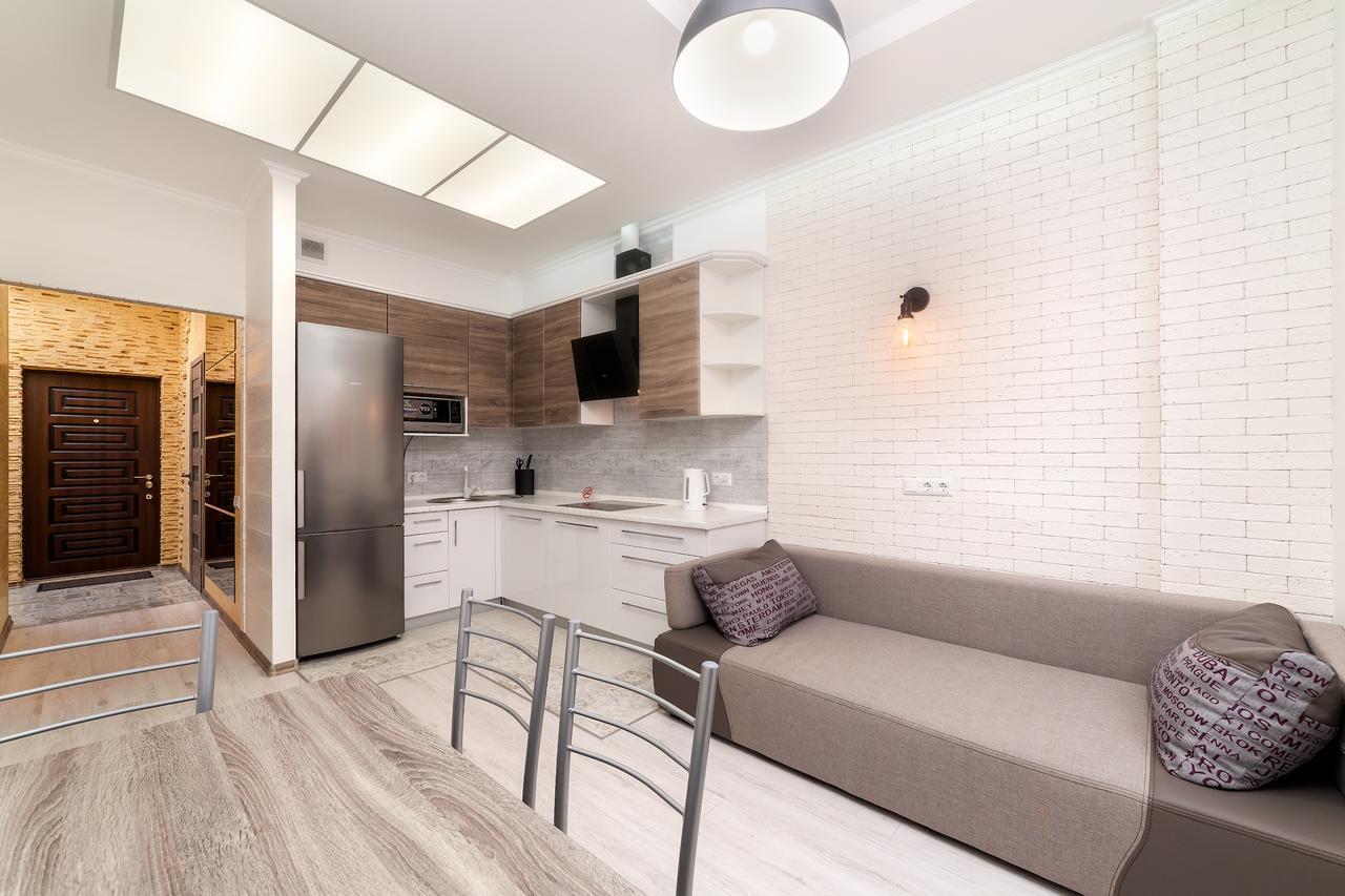 Apartment On Haharinske Plateau 5B Odessa Dış mekan fotoğraf